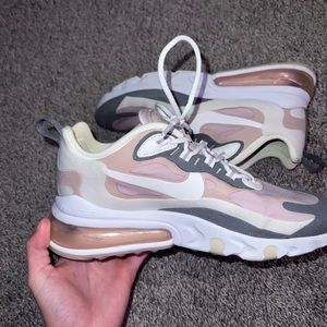 Nike AirMax 270